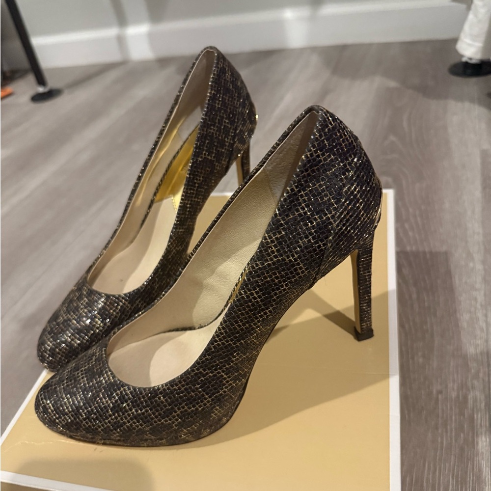 Michael Kors Black and Gold Heels